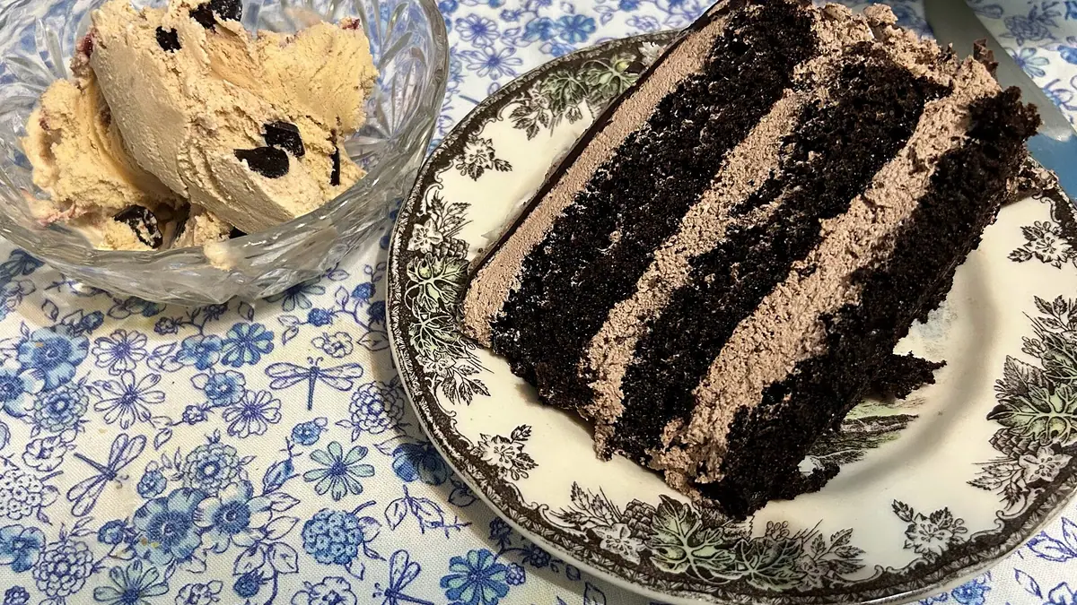 Carter's Cafe – cake shop in Bellshill town centre